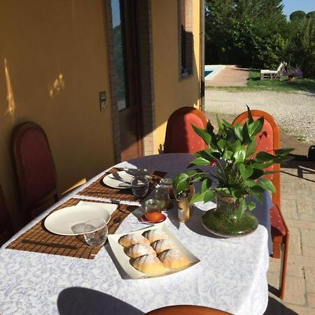 Il Casale Di Lavinia Acomodação com café da manhã Fabro Exterior foto